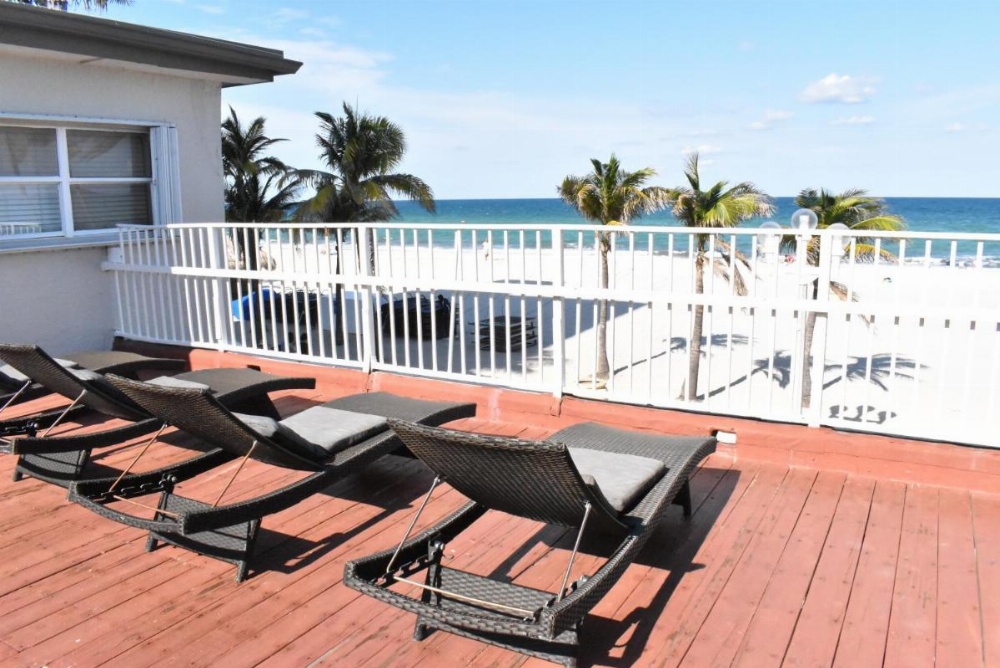 Golden Sand Oceanfront Image 14