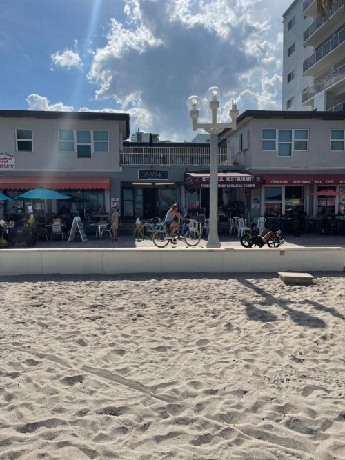 Golden Sand Oceanfront image 31